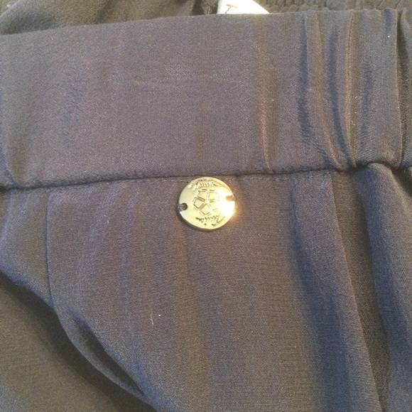 Trina Turk Silk Pull-On Navy Blue Pants Size Medium - Picture 3 of 11